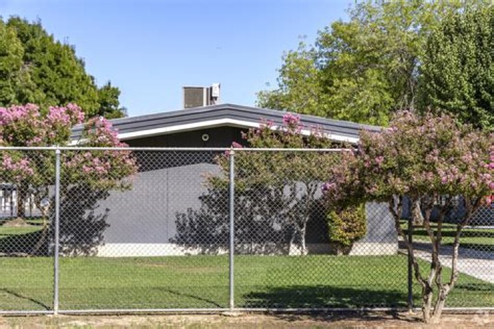 Frank West Elementary School - Bakersfield