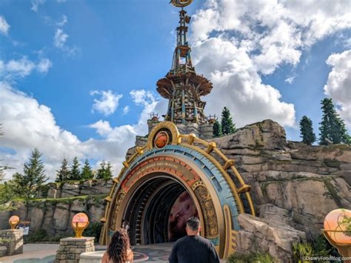 Get Your First Look at the Isle of Berk at Universal Studios' Epic Universe