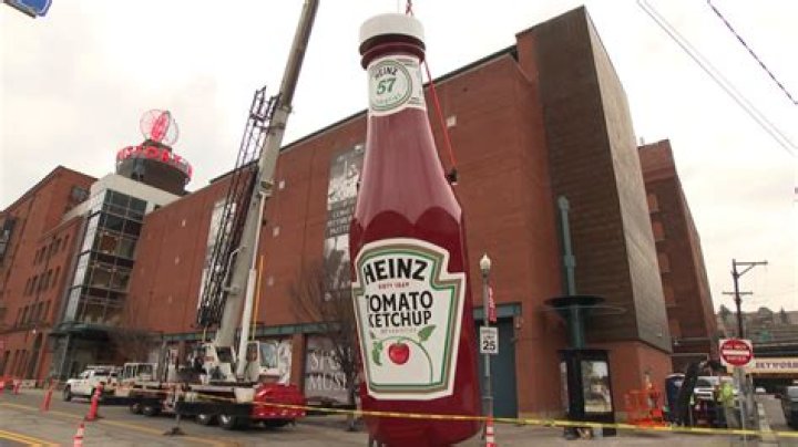 Giant Heinz ketchup bottle relocated to Heinz museum