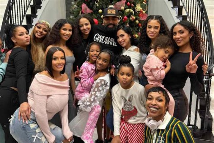 GINUWINE AND SOLE DOTE ON THEIR GRANDDAUGHTER