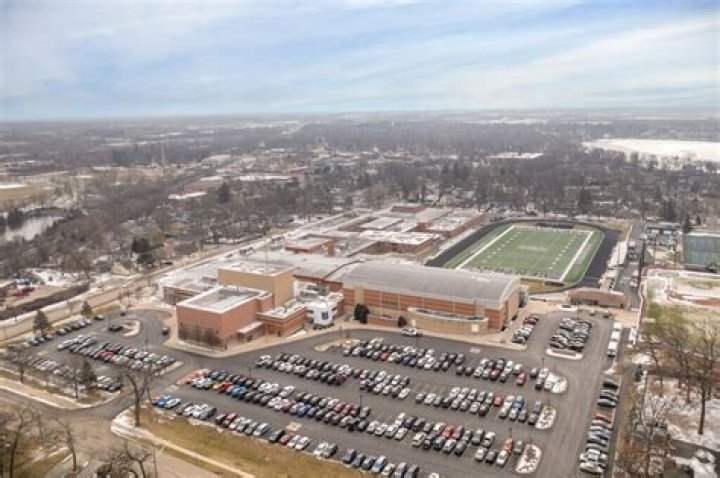 Grayslake Central High School - Grayslake