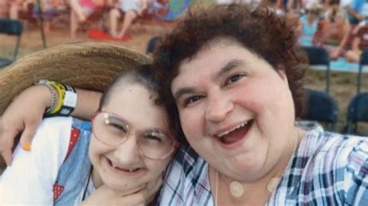 Gypsy Rose Blanchard's Mother Pictures: A Deep Dive Into Their Controversial Relationship