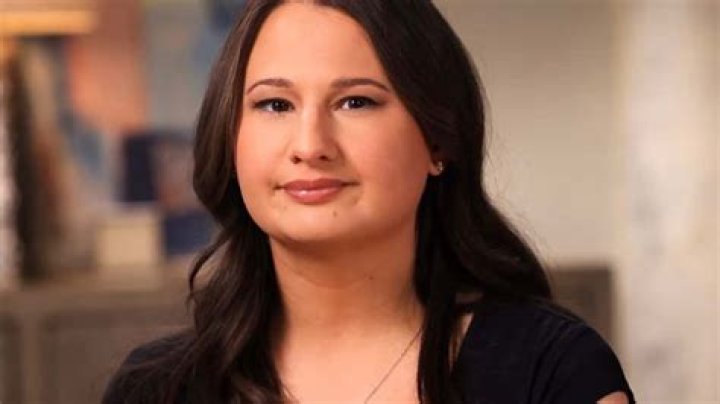 Gypsy Rose under fire for plans to get plastic surgery to look more “feminine”