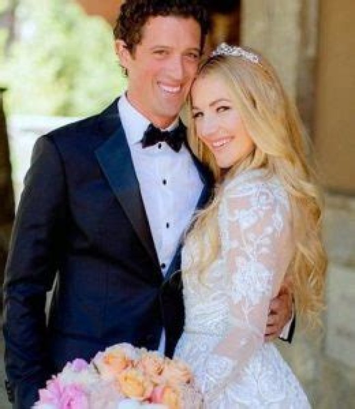 Hayley Paige Age, Wikipedia Bio【 Wedding Husband 】Net Worth, Divorce
