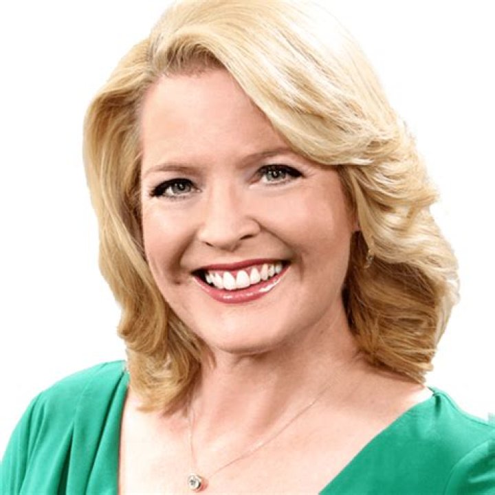 Heather Sullivan Bio, Age, Height, Husband, Salary, Net Worth, FOX 26
