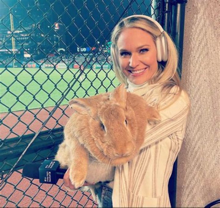 Heidi Watney Biography