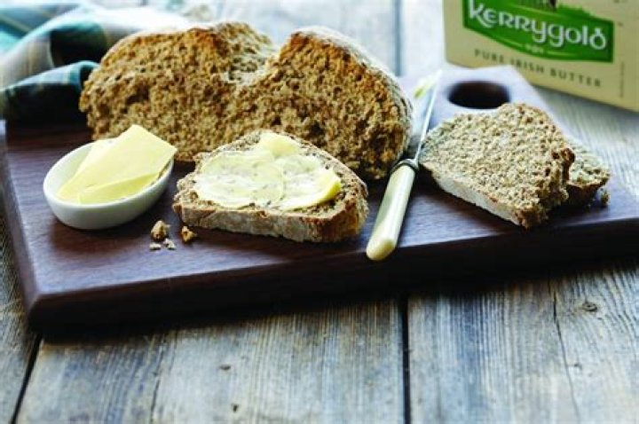 	HOLLYWOOD BREAD NOT LOAFING AROUND	