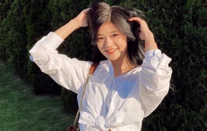 How Tall Is Kika Kim? Discovering The Height Of The Rising Star