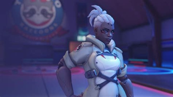 How to get Vigilante Sojourn skin in Overwatch 2?