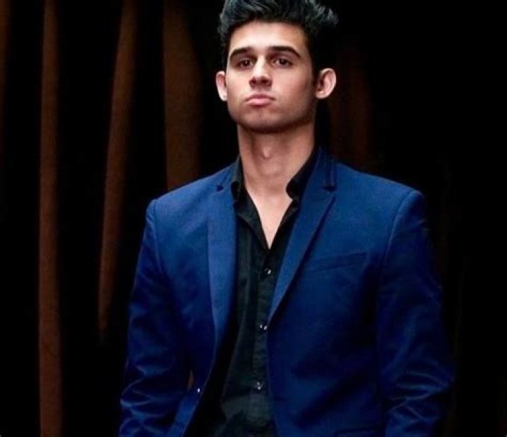 Hunter Sansone Bio, Age, Height, Girlfriend, Net Worth, Movies and TV Shows