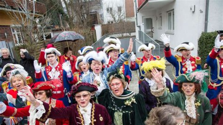 „Ich bin wie Gott“ - Die zehn kuriosesten Amtsantritte – 11FREUNDE