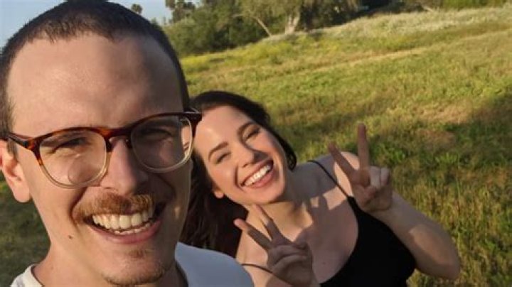 iDubbbz and Anisa Jomha reveal they are getting married