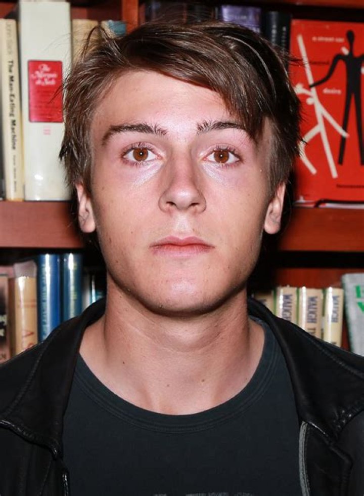 Indio Falconer Downey Biography