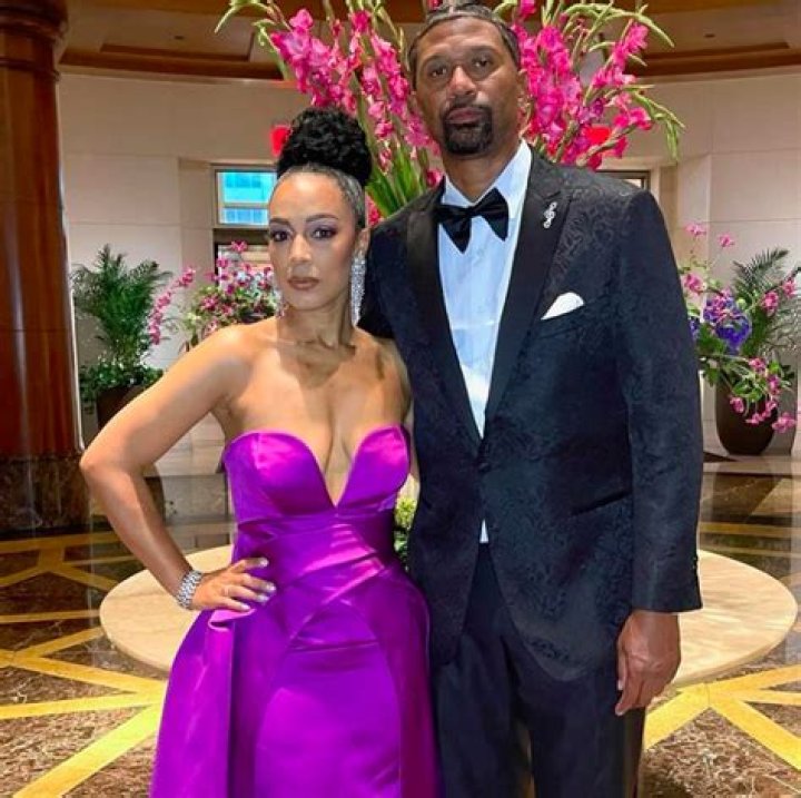 Is Angela Rye Single or Married? Is she dating Currently? Know about her Affairs and Relationships
