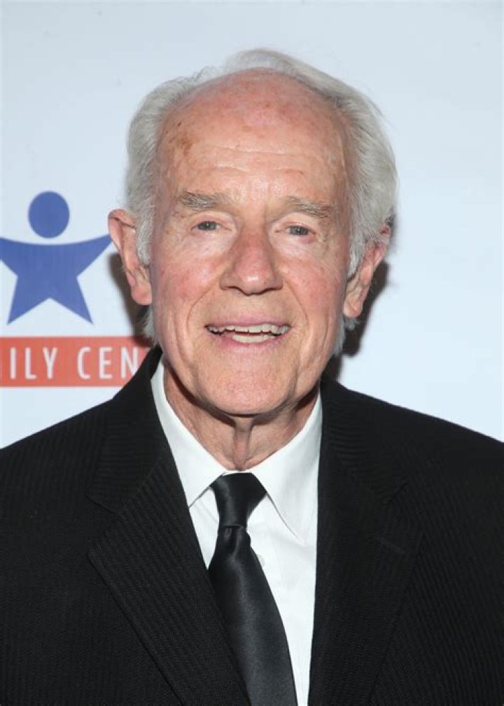 Is Mike Farrell Dead Or Still Alive? What Is Mike Farrell Doing Now?