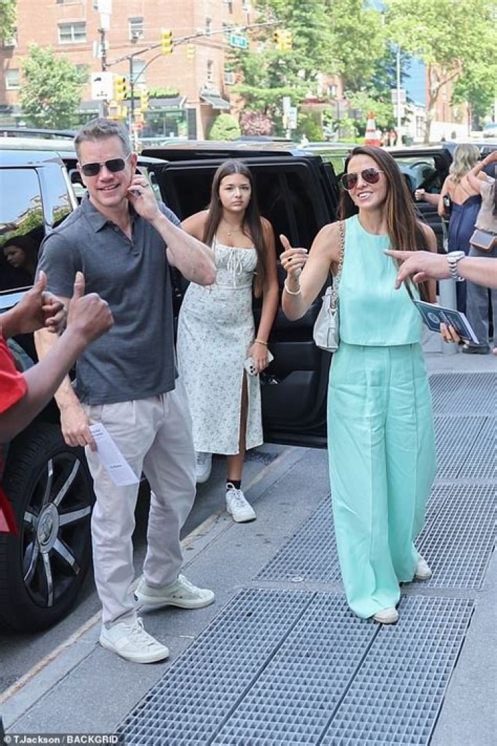 Isabella Damon: A Deep Dive Into The Life Of Matt Damon’s Daughter
