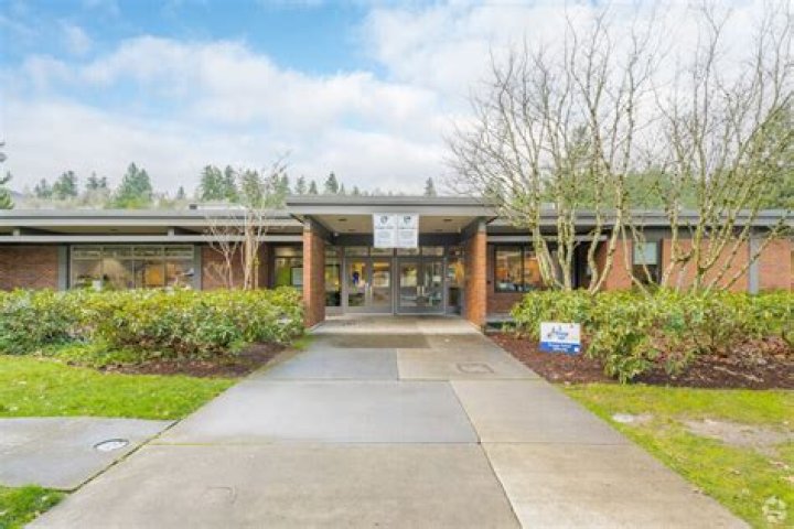 Issaquah Valley Elementary School - Issaquah
