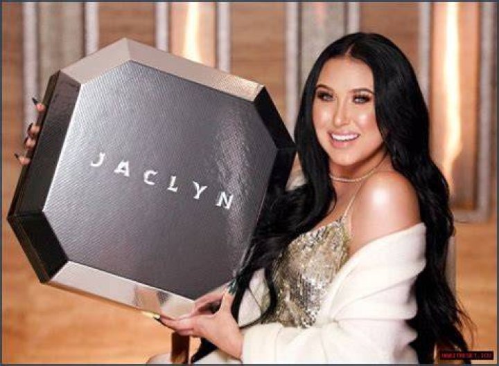 Jaclyn Hill Net Worth 2024