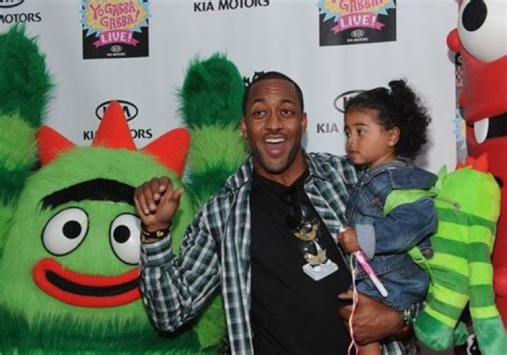 JALEEL TALKS FATHERHOOD AND ‘LAURA’ FROM FAMILY MATTERS