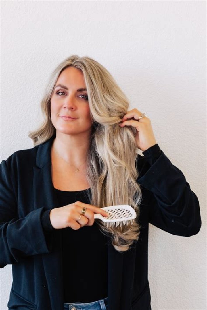Jasmine Rae Hair Co Net Worth | Bio, Family, Address, Career