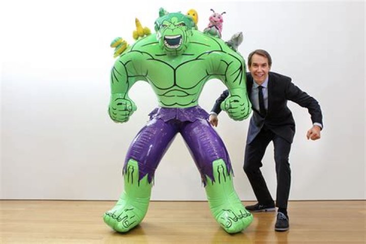 Jeff Koons brings artworks to Hong Kong