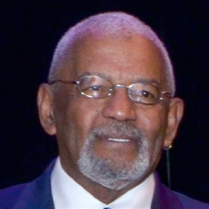 Jim Vance - Bio, Net Worth, Height