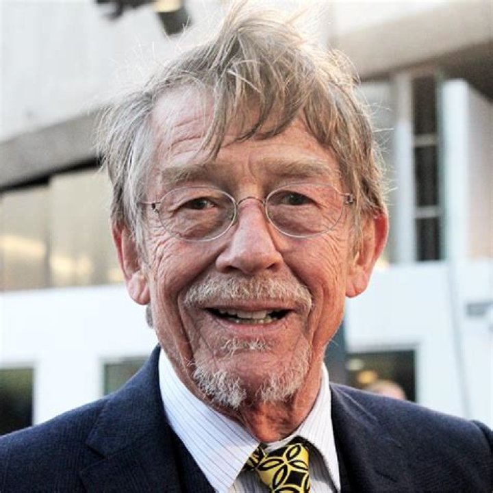 John Hurt - Bio, Net Worth, Height
