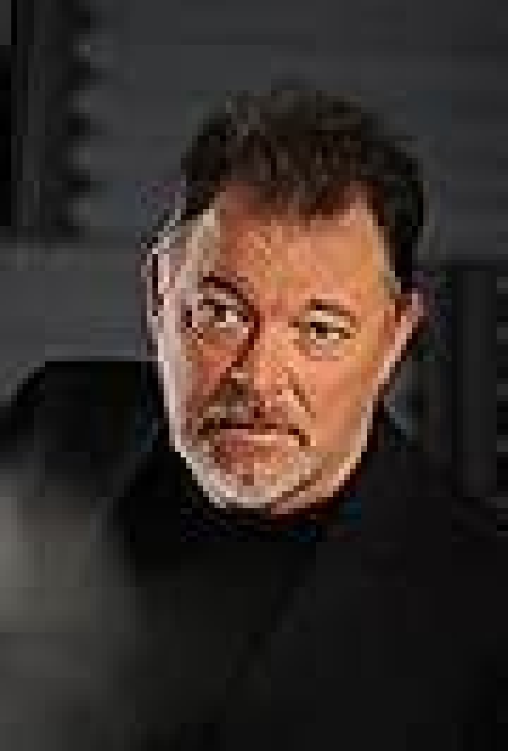 Jonathan Frakes Biography