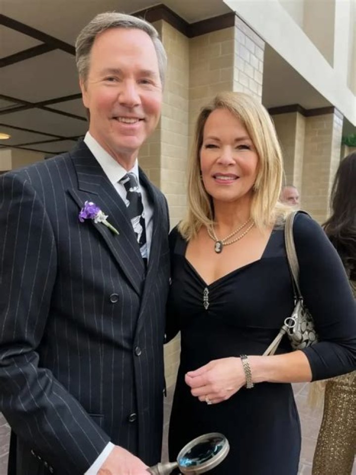 Julie Cornell Bio, Age, Height, Husband, Salary, Net Worth, KETV