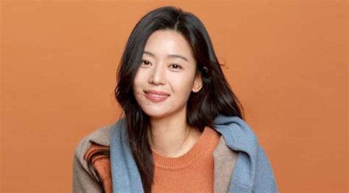 Jun Ji Hyun Biography