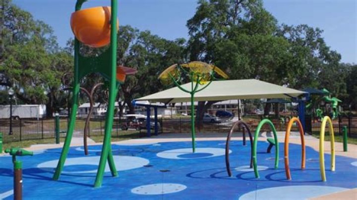 	Just in time for summer, Leesburg to open splash pad	