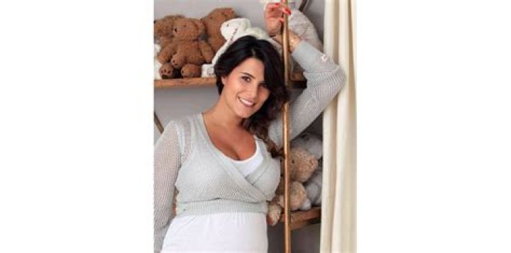 Karine Ferri Enceinte