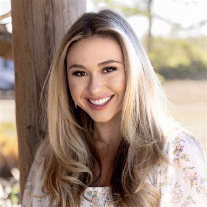 Kylie (Farmer Wants a Wife) Bio, Age, Height, Husband, Net Worth
