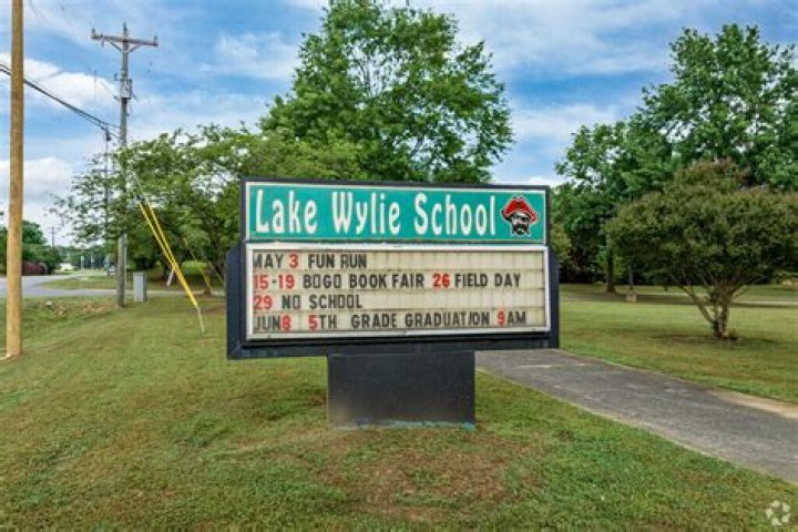 Lake Wylie Elementary School - Charlotte