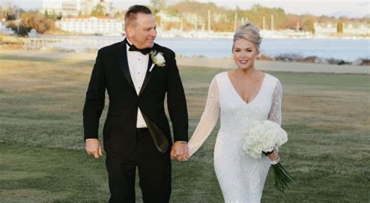 Lauren Podell Bio, Husband, Wiki, Age, Wedding, Married【 WDIV 】
