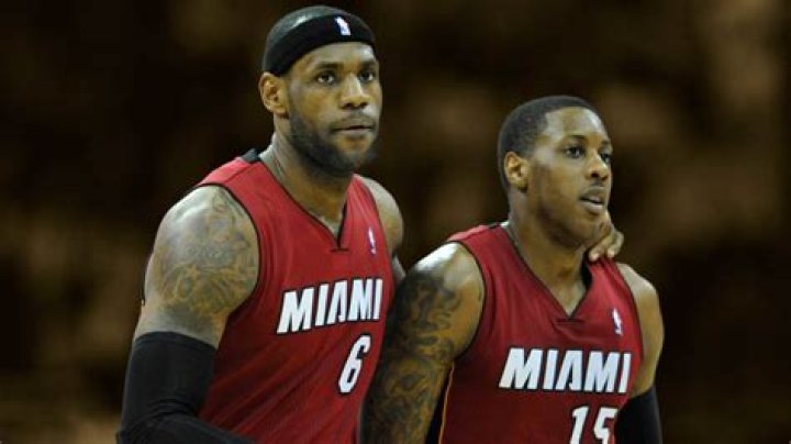 	LeBron James gets No. 6, Mario Chalmers to wear No. 15	