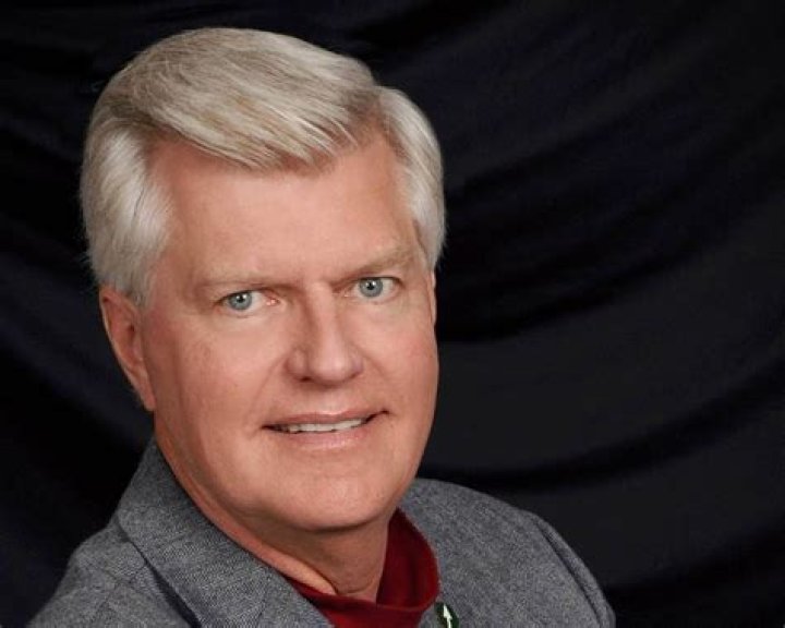 Lecture’s namesake presents 2023 Carlton Owen Lecture