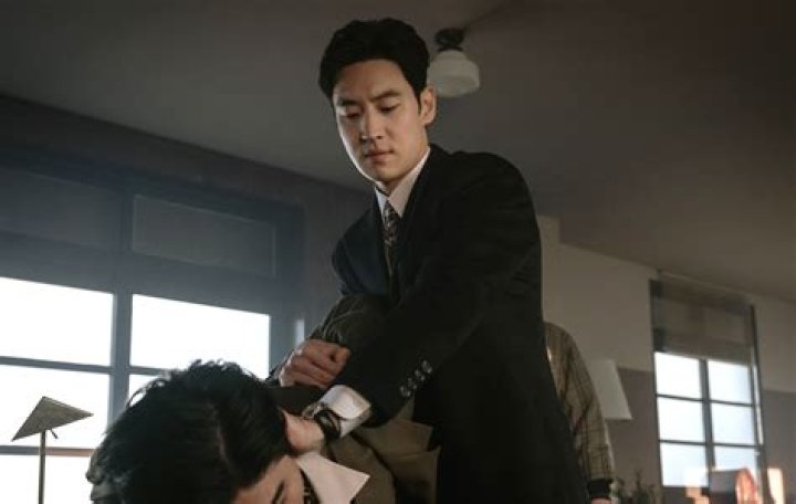 Lee Je-hoon: The Versatile Korean Actor Who Captivates Hearts