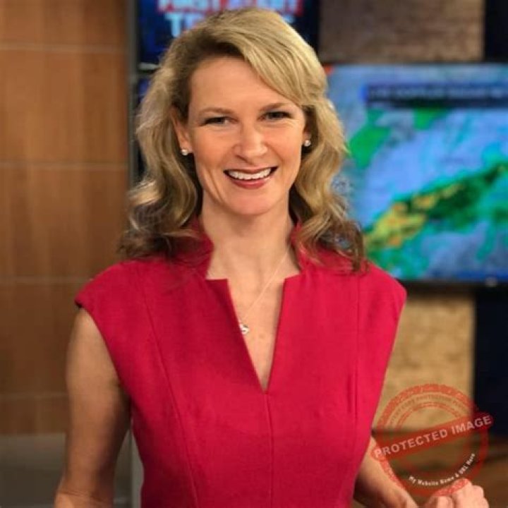 Leigh Brock Bio, Age, Height, Husband, Salary, Net Worth, WBTV
