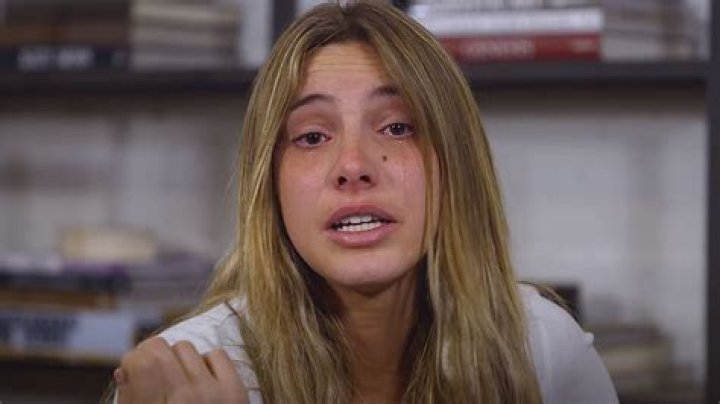 Lele Pons breaks down after revealing 