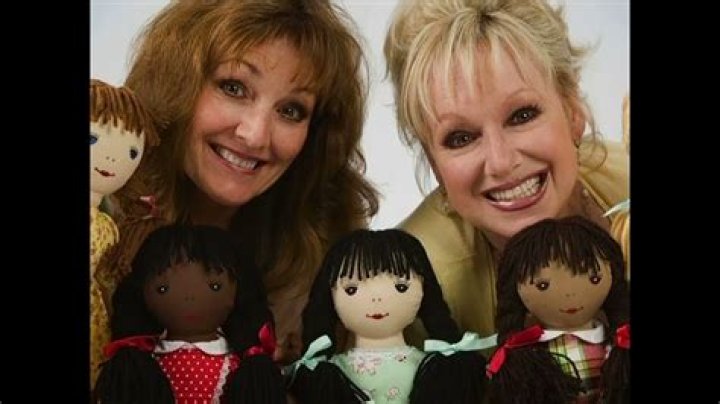 	Lennon Sisters, reality stars take over The Wick	