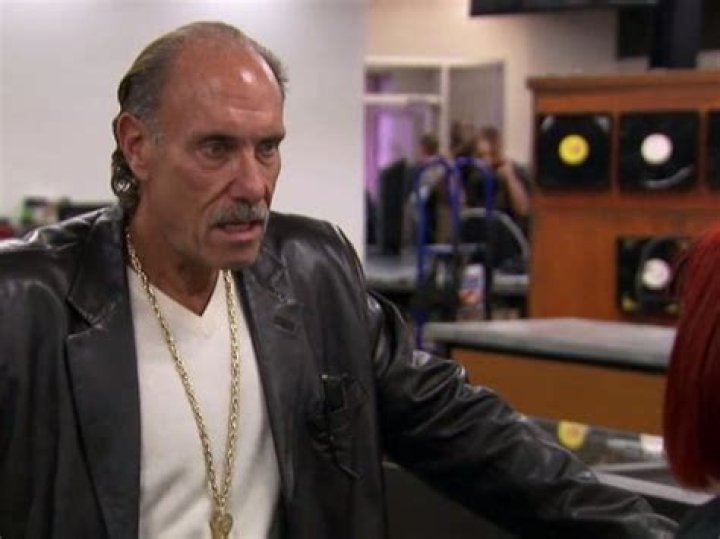 Les Gold Biography