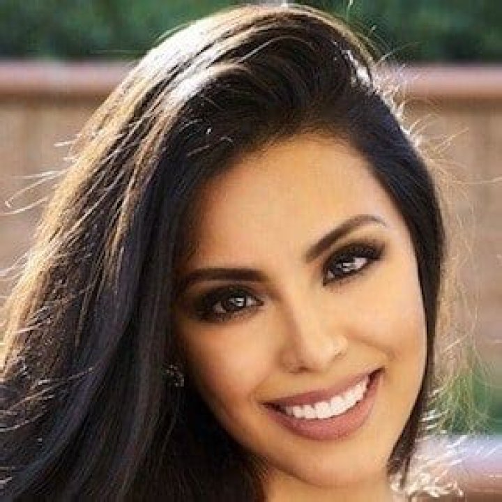 Leticia Castro Bio, Age, Husband, Weather, Salary, Net Worth, Telemundo