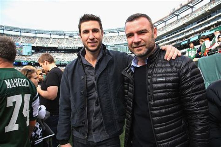 Liev Schreiber Brothers: A Deep Dive Into Their Lives And Careers