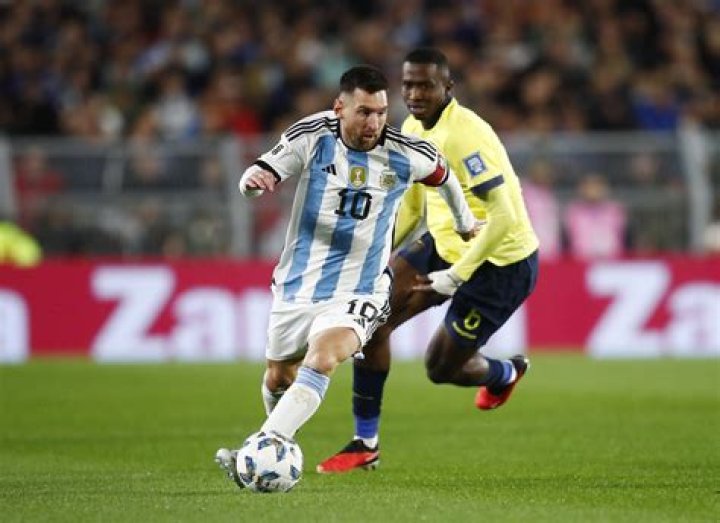 Lionel Messi to make Argentina team for World Cup qualifiers, suspended vs. Ecuador