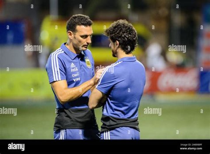 Lionel SCALONI with Pablo AIMAR confirmed to coach Argentina