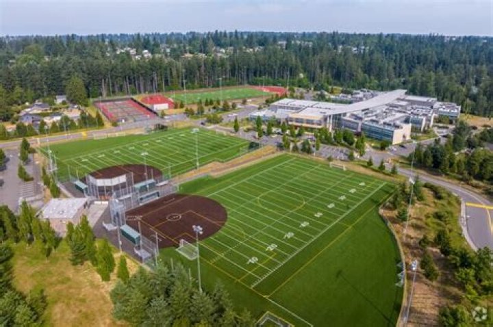 Lynnwood High School - Bothell