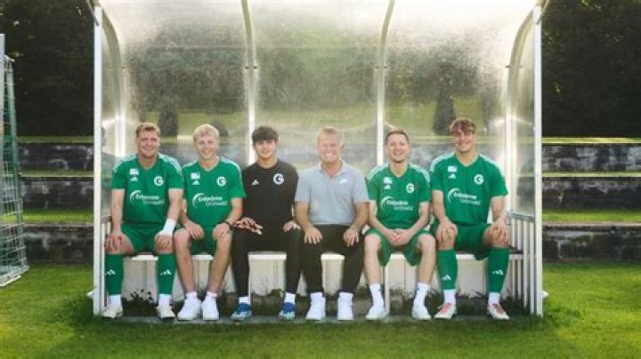 „Man droht mir“ - Warum ein Ex-Bundesligaprofi seinen… – 11FREUNDE