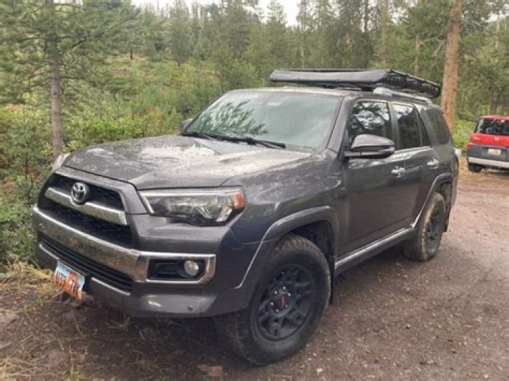 Man paralyzed in paragliding accident, then had SUV stolen in Sandy