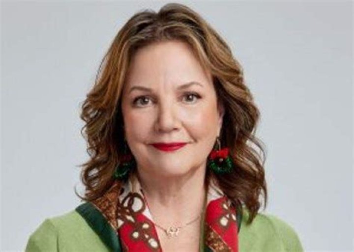 Margaret Colin Net Worth 2024